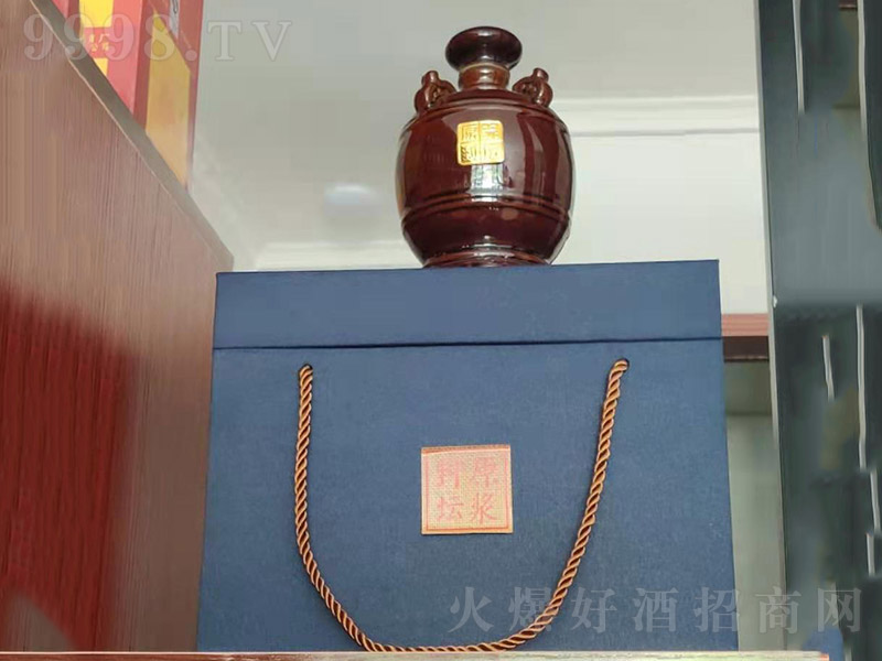 ���ԭ�{�≯���Զ��ƾƶY�� �����Ͱ׾ơ�52�� 500ml��