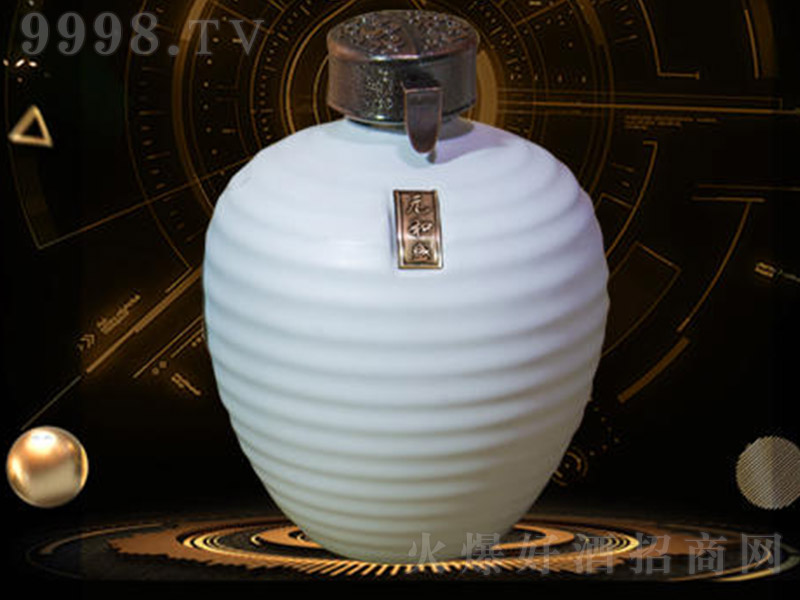 Ԫ��ʢ�ƺڰ���� �����Ͱ׾ơ�52%vol 5000ml��