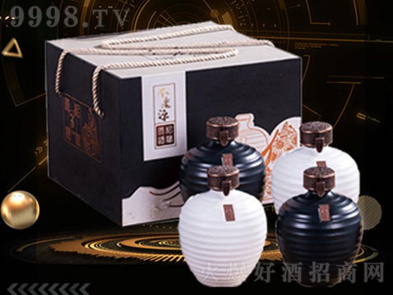 Ԫ��ʢ�ƺڰ���� �����Ͱ׾ơ�52�� 500ml��