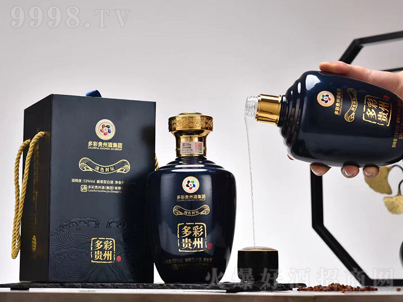 ����F�ݾƇ�ɫ�≯ �u���Ͱ׾ơ�53�� 500ml��