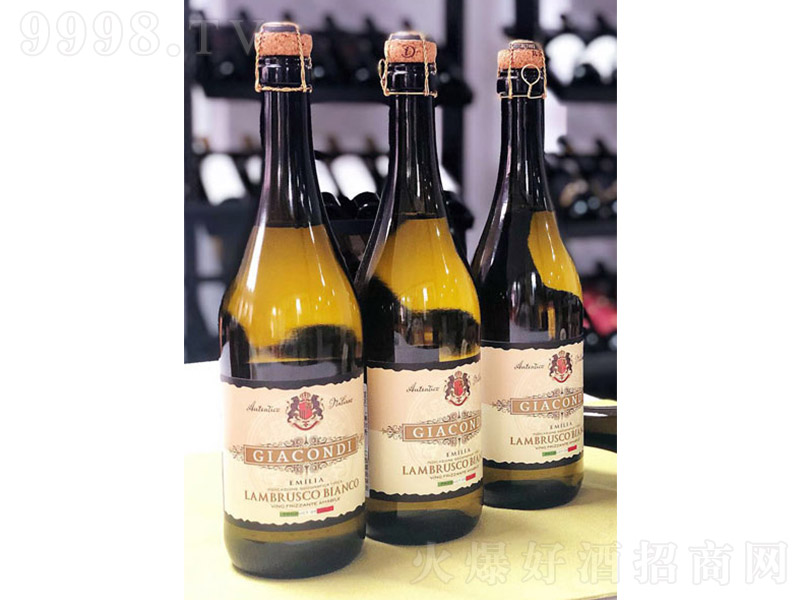 �ӿ����{����˹�Ƹɰ����Ѿơ�13�� 750ml��