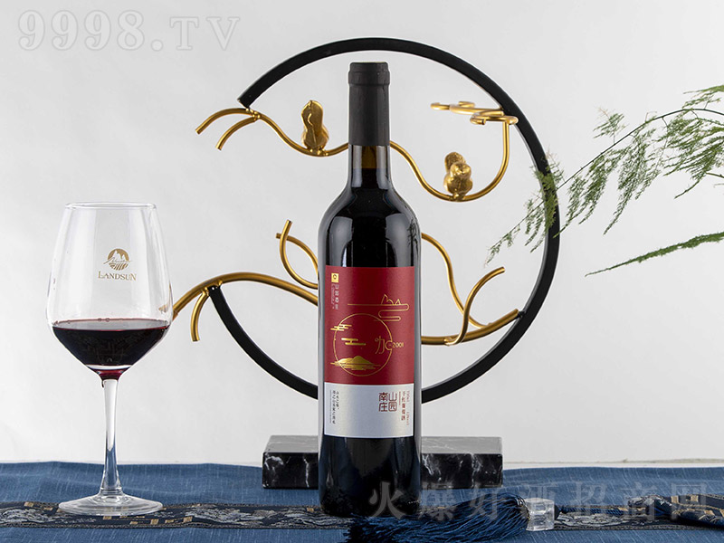 ���L�ɼt���Ѿơ�750m��