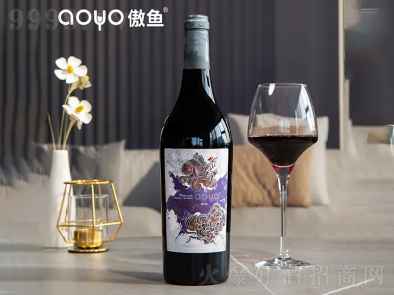 ���~������ԭƿԭ�b�M(j��n)�ڼt��ɺ�����@�ЙC(j��)���ѾƵ����M(j��n)�ڼt��750ml