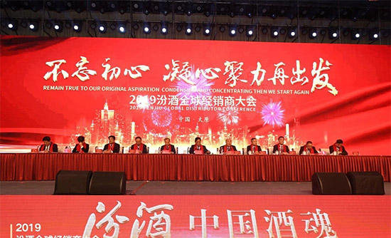 ����؟�Π�A�M�չ٣��ھ����ľ����ٳ��l��