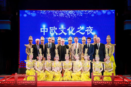 �����КW�������_��������ʹƷ�b�J�ɣ��_ɽ����һ�lʲô·��