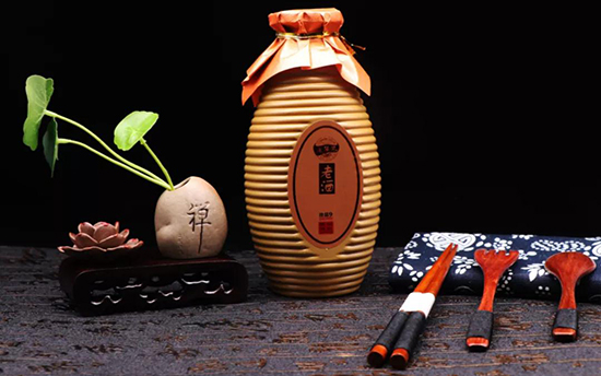 ����ǰ�Εr�g�о��Ѡ��50�����é�_���t��15����g�Ļ��ƹ������ɣ�����̓���������mȻ�@����˾����߀�Ǻͽ��ˣ�����é�_���˱������˃ɼ��£�һ�ǰѹپW���P����ݾƵĽ�B�h���ˣ���һ�����Ѱ��bҲ���ˣ������a����ݾ��@�����ֺ���]�С��ꡱ�֡�