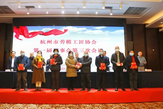 ϲ��ح����ǧ�u��ơ�Ƅ�ģ����֮�Ҙs�@���������С���ģ����֮�ҡ�