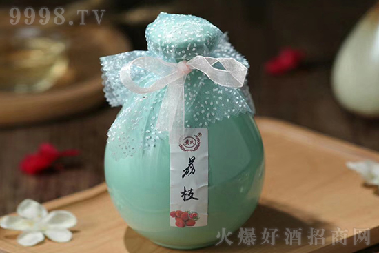 12���S�ϻ����ƃr(ji��)���S����֦�ƵͶȻ�����500ml�r(ji��)�񣬶����X��