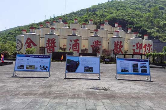 ���u���B���f