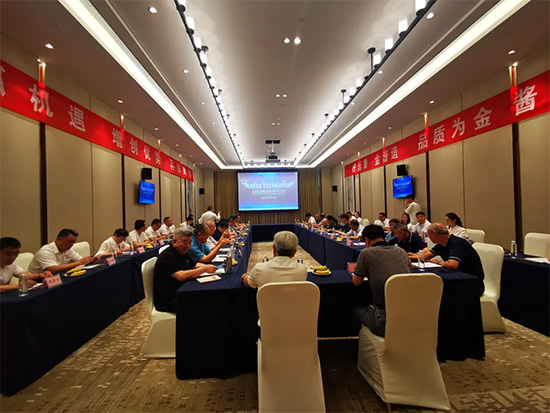 ���u�ƘI�lչ������ӑ�߰��깤�����A�M���