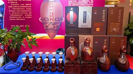 ��Ѵ�Ȟ����c��������ͬ�������ؾƘI��ٛ300�f�ƿ�����Y