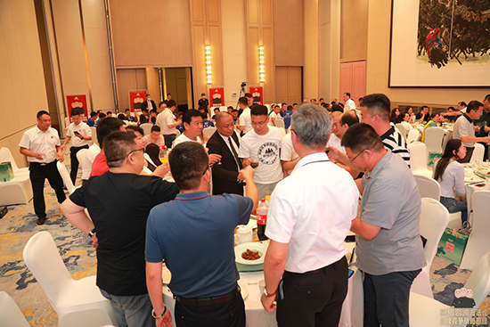 ڸԃF(tun)8c䣬S200fت(jng)IF(tun)