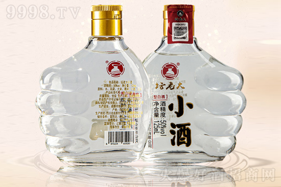 ���ϴ�ơ�һ���D���࣬����ů���^