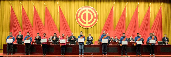 ���ž�����ӛ���ھŌ����ߵ�ʮһ�Õ�(hu��)�T�������(hu��)����Ε�(hu��)�h�A�M�e�k