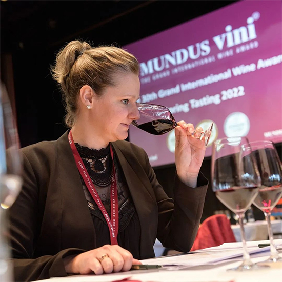 {ȫMVPԣWҫMundus ViniѾƴِ