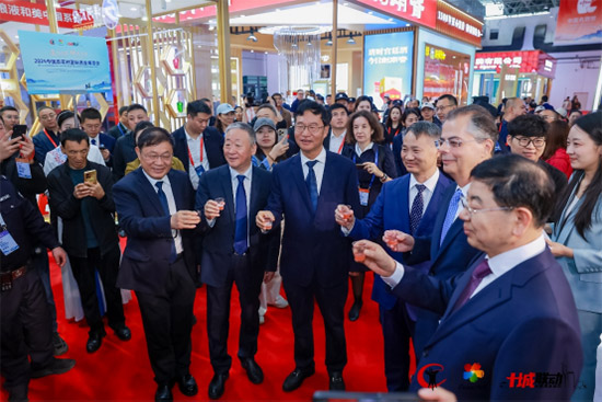 2025ЇӻHƘI[ʢ_Ļ