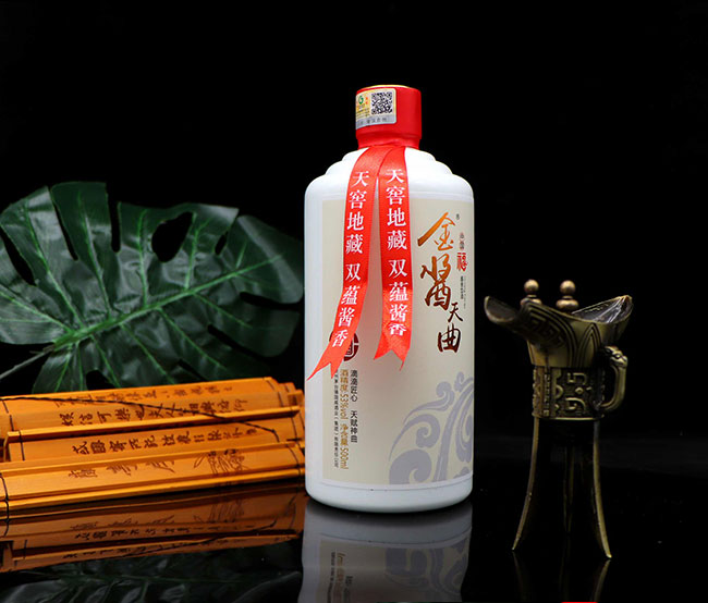 金醬天曲酒白醬香型