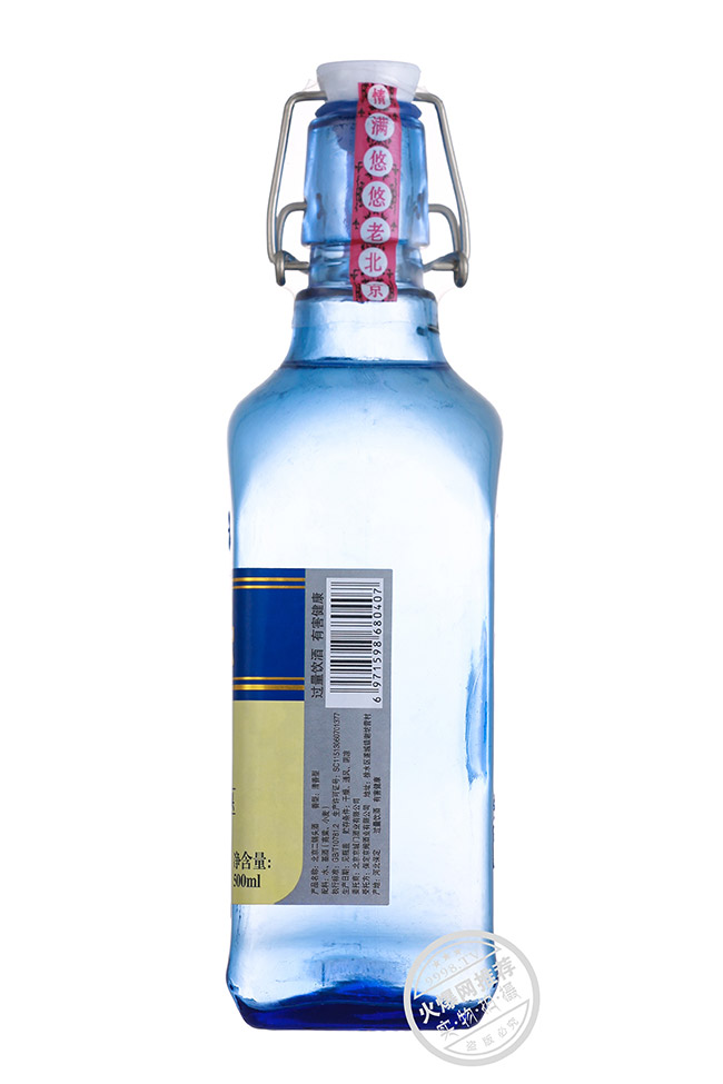 ��韱�������^�Ʒ�ƿ �����Ͱ׾ơ�42�� 500ml��