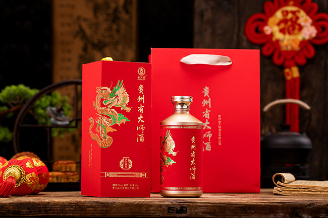 貴州省大師酒游云驚龍