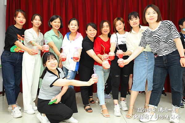 戀戀夏日,歡樂開懷!火爆網(wǎng)舉辦7月生日會,共享快樂,瓜分涼夏!