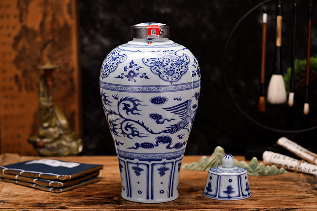 筑春醬酒仿元青花飛鳳紋梅瓶 醬香型【53度 5L】