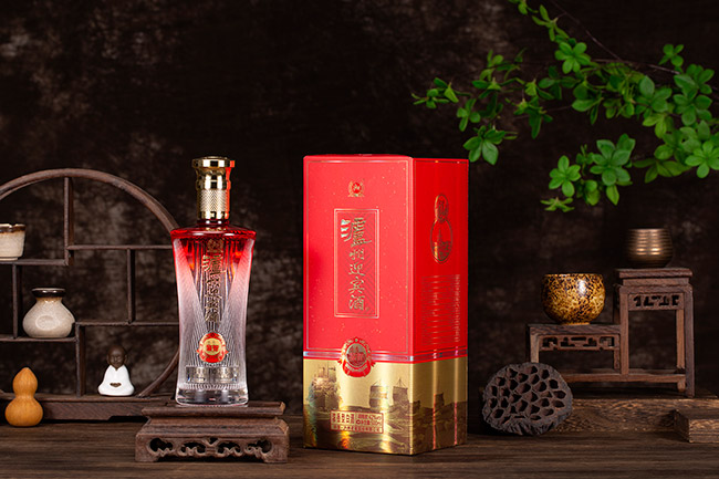 瀘州迎賓酒鑒智 濃香型【42°500ml】