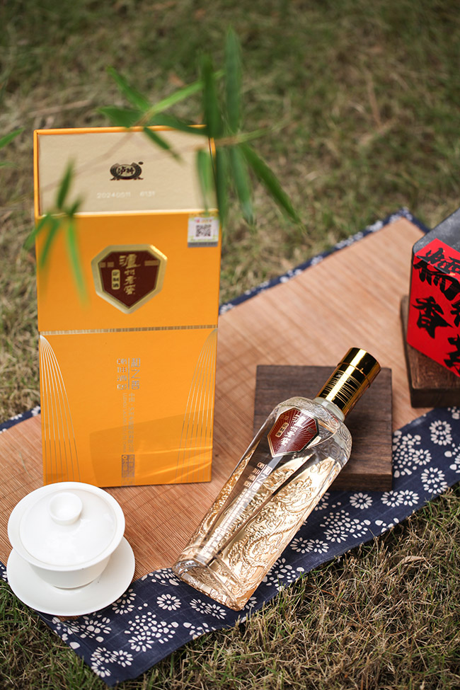 瀘州老窖·乾坤酒堡·和之善 濃香型【52° 500ml】