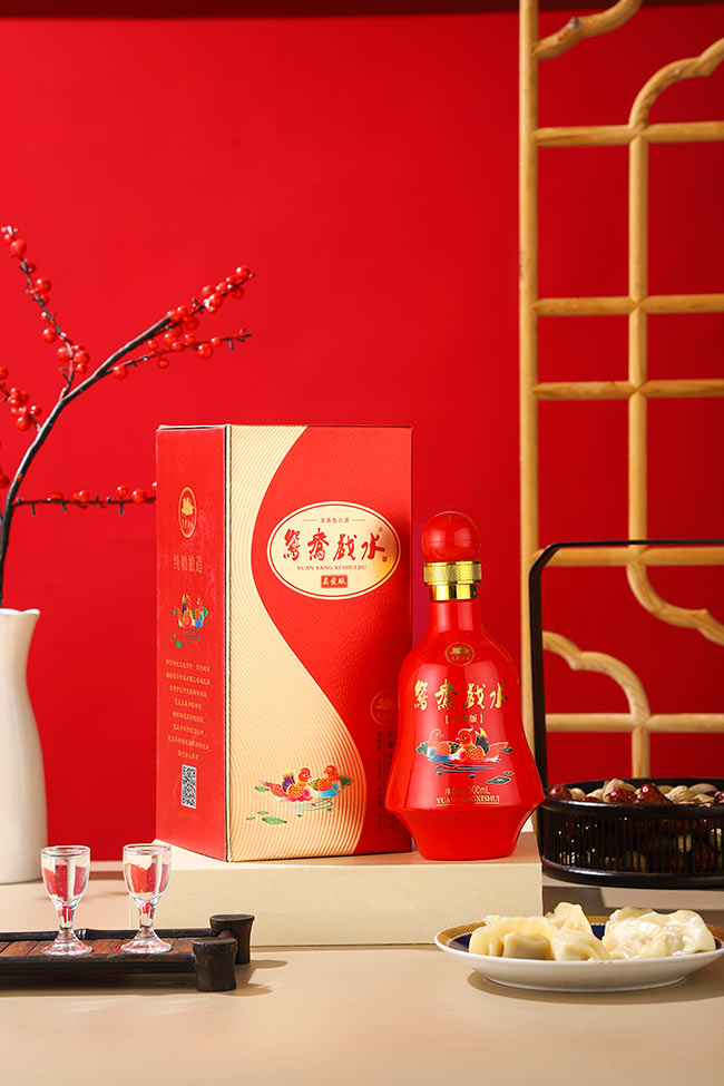 鴛鴦戲水真愛版濃香型酒【52度500ml】