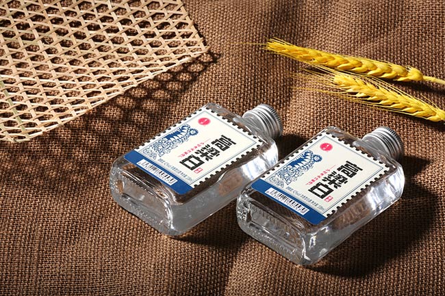 秀水坊高粱白窖藏小酒濃香型白酒【42°100ml】