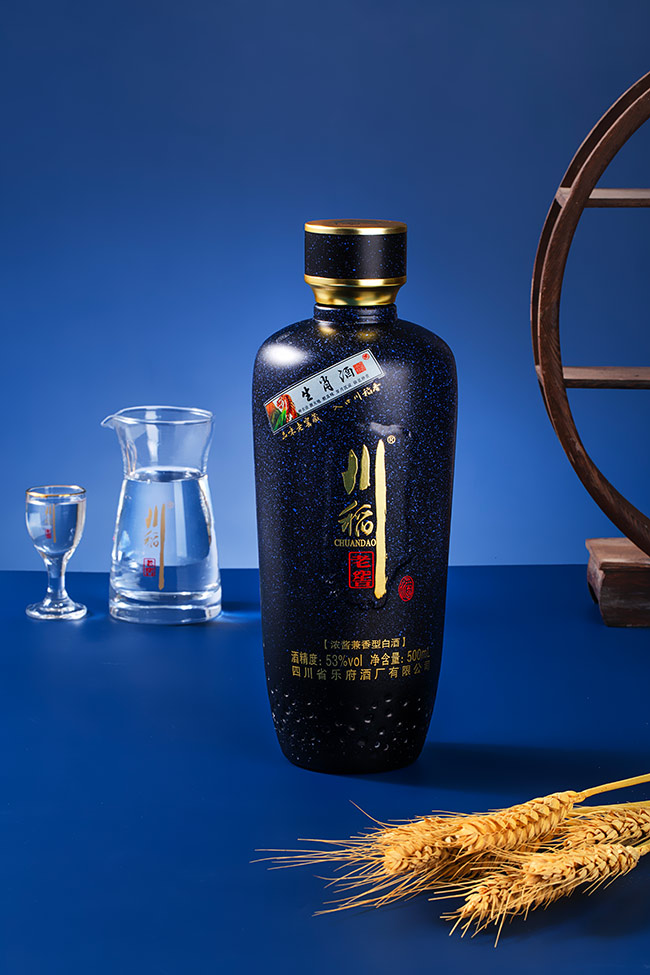 川稻老窖酒窖齡30濃醬兼香型【53度500ml】